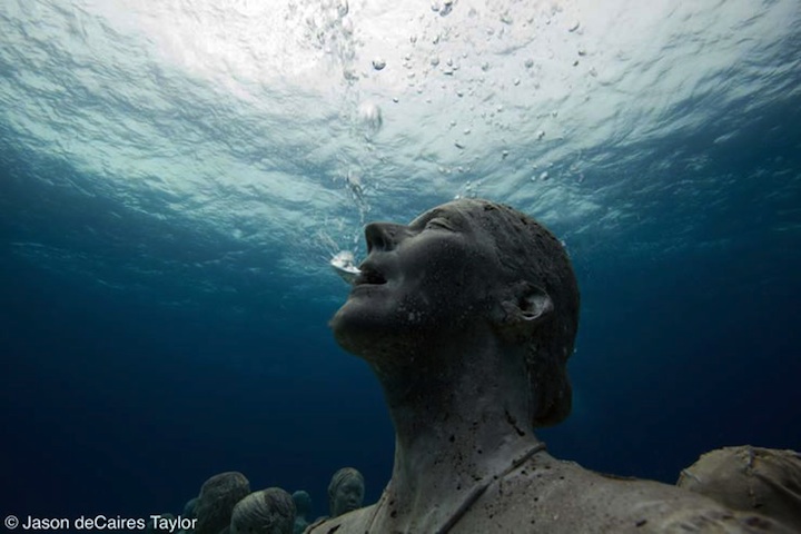 Jason de Caires Taylor: Cement Sculptures in Cancun, Mexico