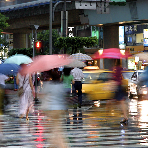 Crossing in the Rain, Taipei