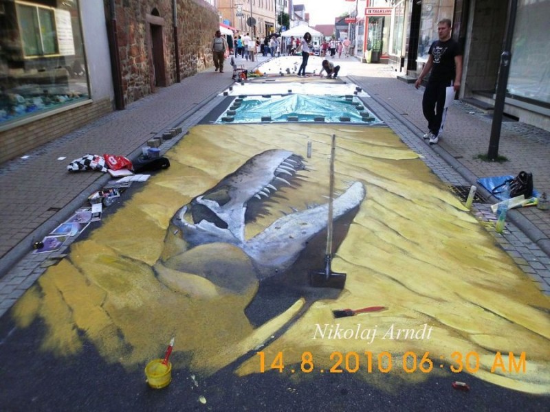 German Street Artist: Dinosaur