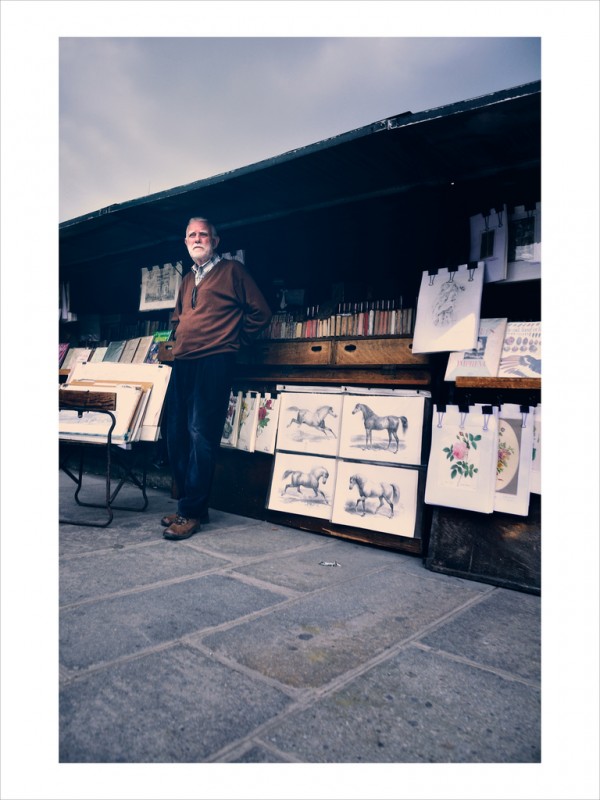 Le Bouquiniste in Paris, France Le Bouquiniste in Paris, France
