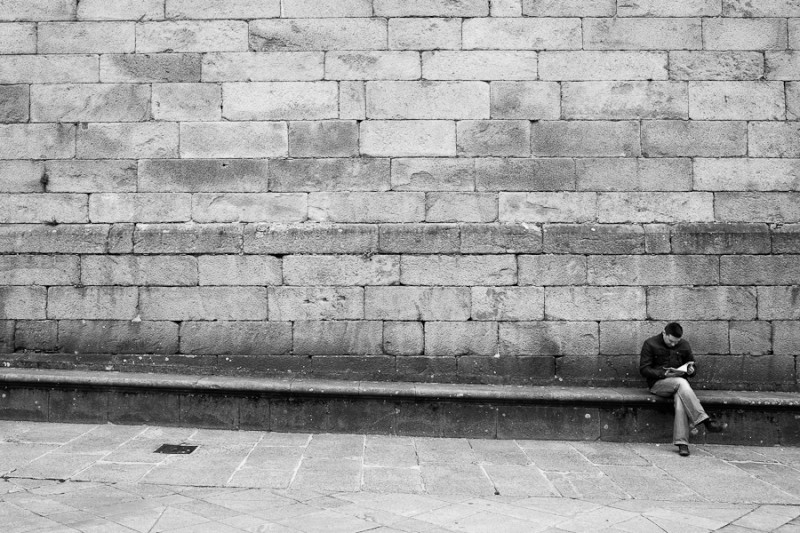 Lost in the Pages, Spain