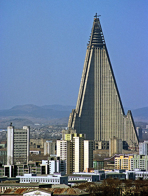 ryugyong-hotel.jpg